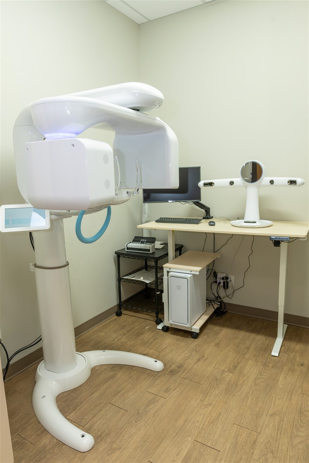 Digital dental imaging equipment at Luxe Dental Care