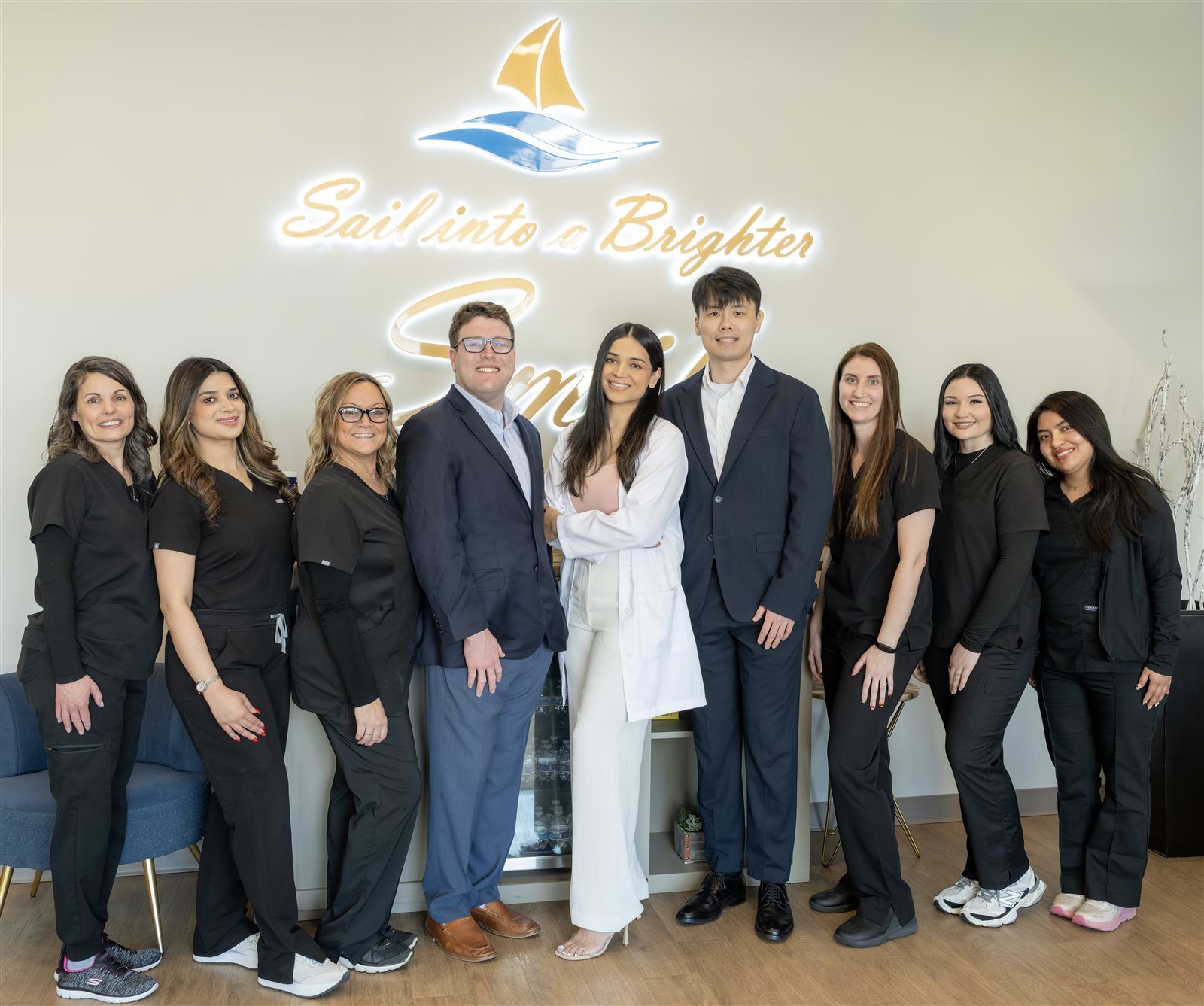 Luxe Dental Care doctors and staff in the main lobby